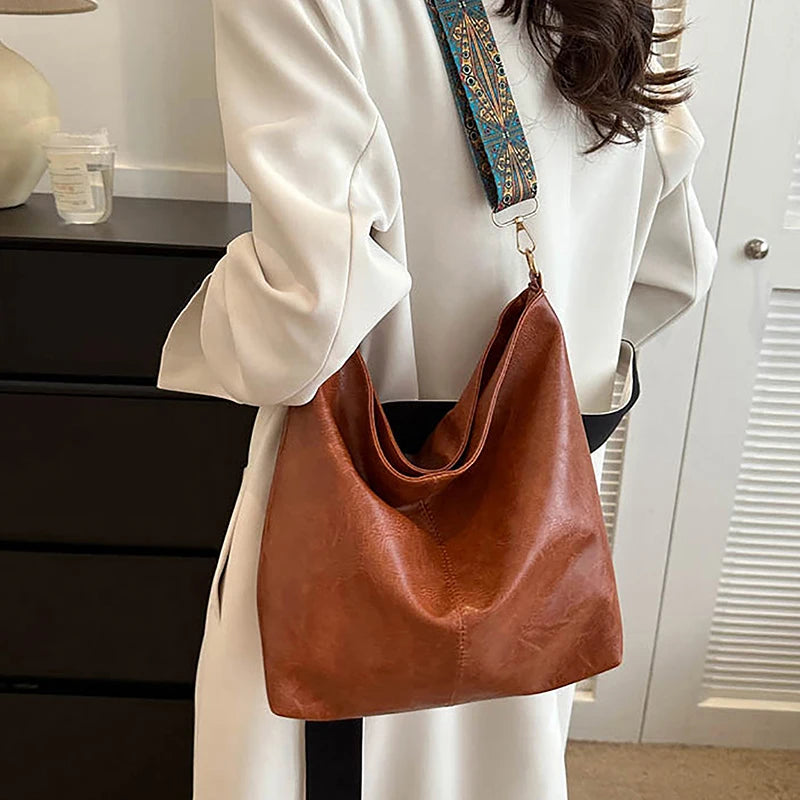 Sacoche vintage bandoulière artistique en cuir
