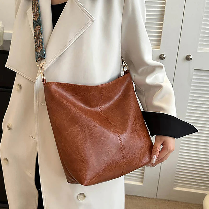 Sacoche vintage bandoulière spacieuse en cuir