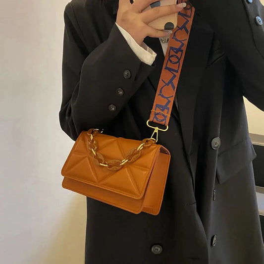 Sacoche en cuir rembourrée carreaux femme